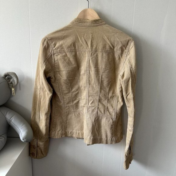 Vintage tan corduroy button up jacket - Picture 5 of 8
